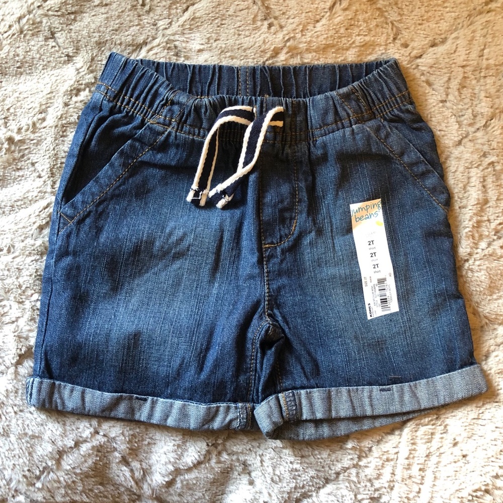 BNWT DENIM SHORTS, size 2T